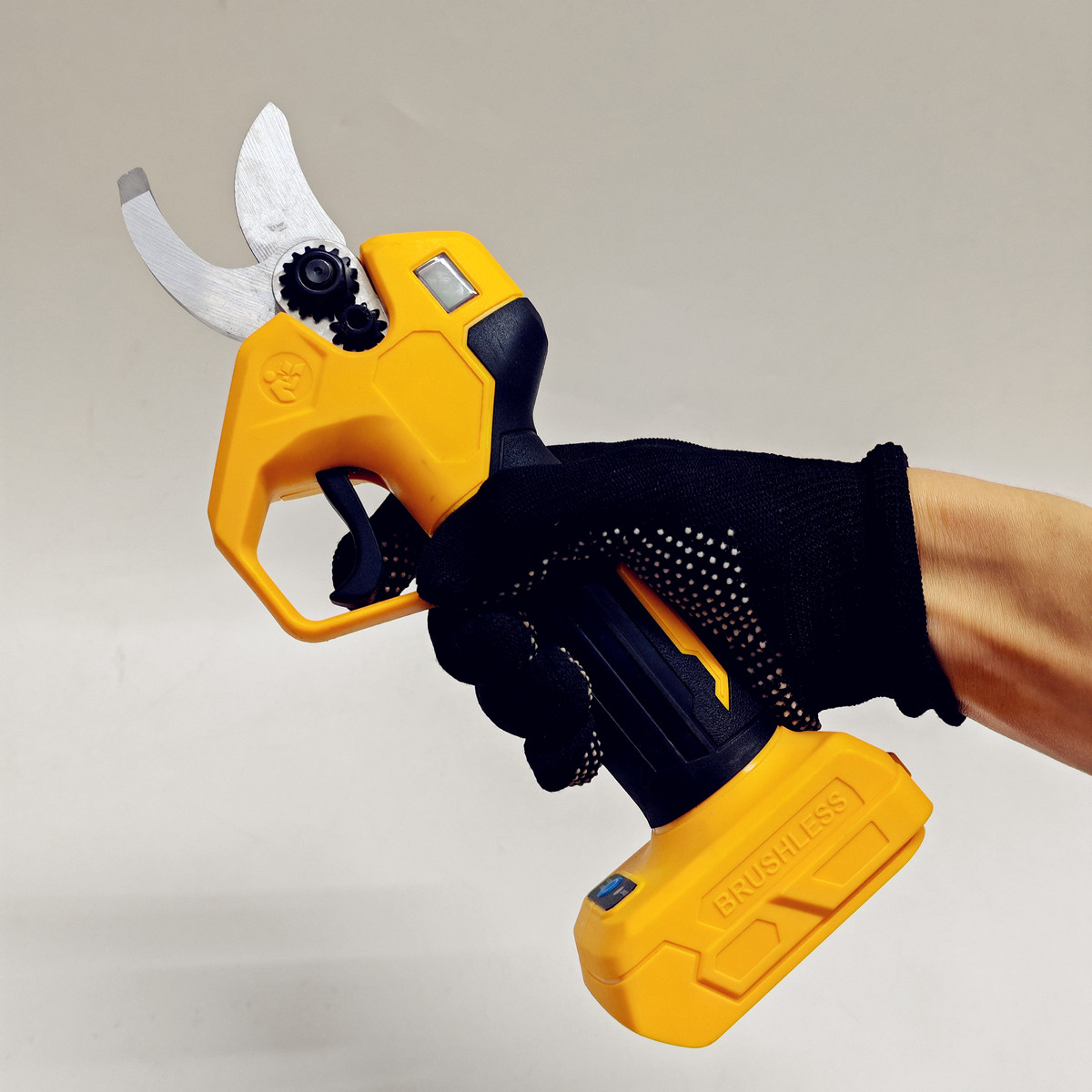 4 خيارات لبطارية ديوالت 20 فول - مراجعة Power Tools Dewalt وسعره